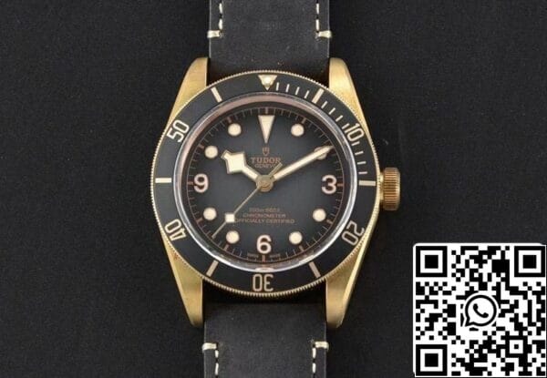 1 18 f586ee2c 70d0 404b 8b18 26515623f235 Tudor Black Bay Bronze M79250BA-0001 1:1 Best Edition XF Factory Harmaa kellotaulu Sveitsin MT5601