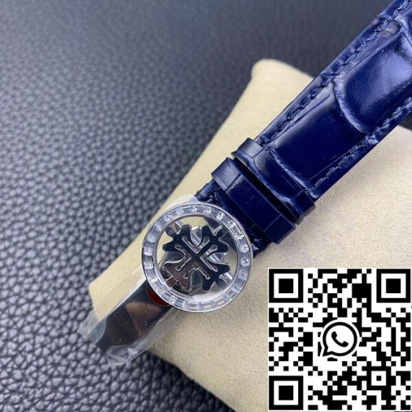 11 15 2a8fb1ed a6cf 4490 a824 37fdd1894e0c Patek Philippe Grand Complications 6104G-001 1:1 Best Edition AI Factory Sky Moon Blue számlapja