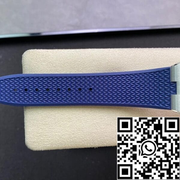 11 2 d859662b 3208 4364 b04c 4d0ac0ccd710 Vacheron Constantin Overseas 4300V/120G-B945 1:1 Best Edition 8F Factory Rubber Strap