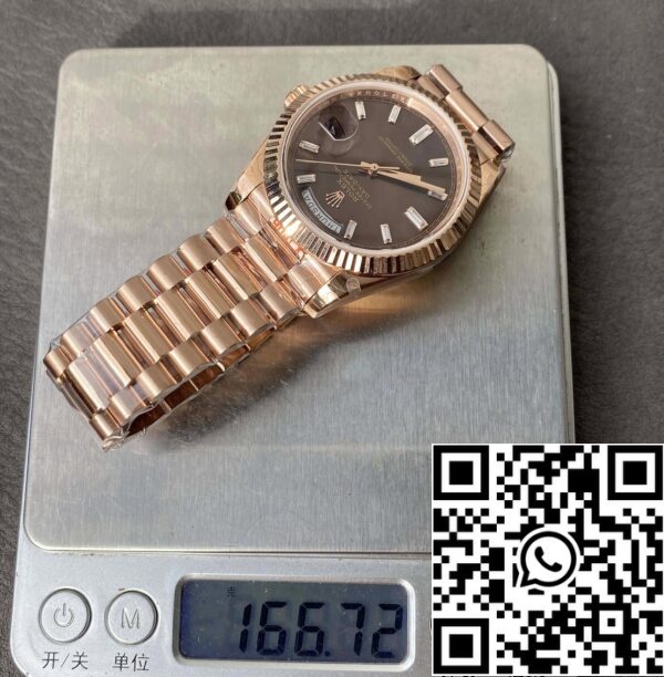 11 34 dcb3653b 7391 47e4 bd6c 2b7fe0474172 skálázott Rolex Day Date M228235-0003 1:1 Best Edition GM Factory V2 csokoládé számlapja