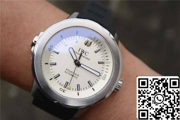 13 16 IWC Aquatimer IW329003 1:1 Best Edition V6 Factory ezüst fehér számlap