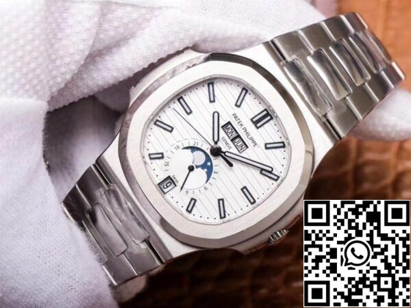 2 114 59ce533c 0864 4a58 a447 0318c4034a71 Patek Philippe Nautilus 5726/1A-010 1:1 Best Edition PF Factory White Dial Sveitsin ETA324