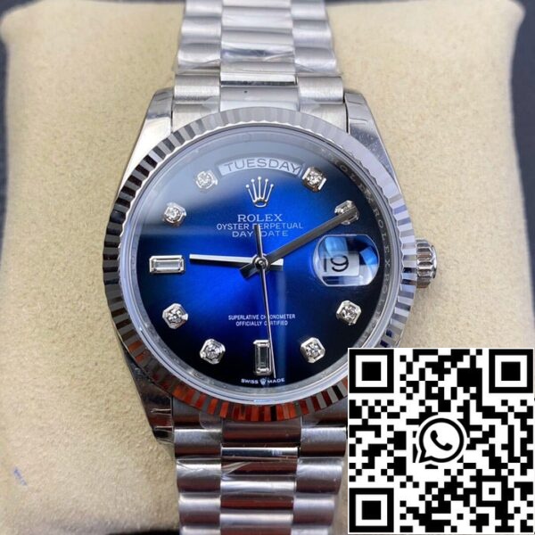 2 30 0c170fdc cec5 433c 8dbf 3951ee9a9fc5 Rolex Day Date M128239-0023 1:1 Best Edition EW gyári gradiens kék számlapja