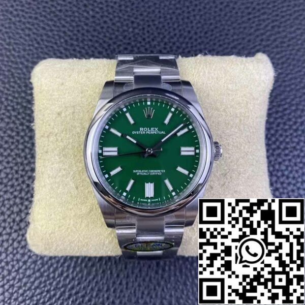 2 30 1e0f0ebc 0b3f 485e ba38 11e87eaeddbd Rolex Oyster Perpetual M124300-0005 41MM 1:1 Best Edition Clean Factory Green Dial