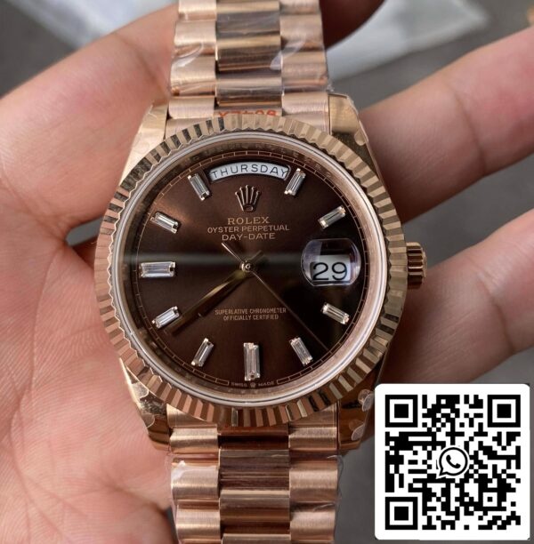 2 42 574ce016 cd25 4a42 b7bc 86e17775dd89 skálázott Rolex Day Date M228235-0003 1:1 Best Edition GM Factory V2 csokoládé számlapja