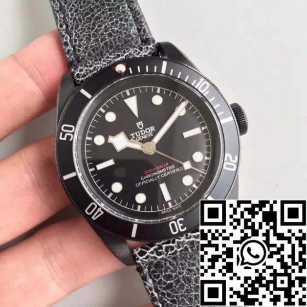 2 498 Tudor Heritage Black Bay M79230DK-0004 ZF Factory 1:1 Best Edition Swiss ETA2824-2 Gray Distressed Leather Strap