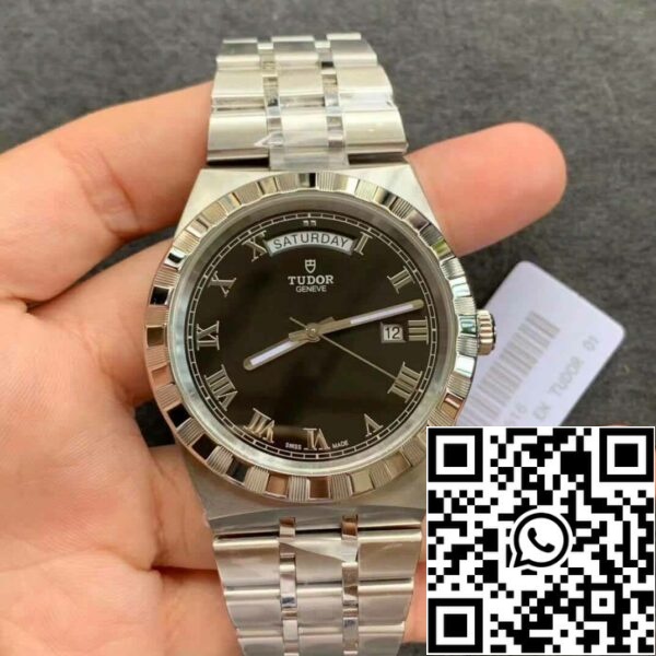 2 9 6a43bfb7 7c3d 4b14 9df2 2e75af630007 Replica Tudor Royal M28600-0003 Day Date V7 Factory Esfera Negra