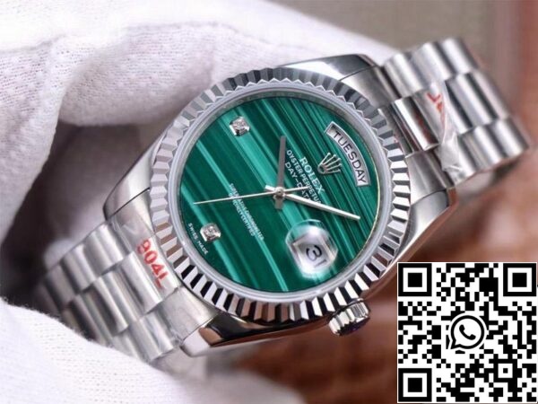 3 21 af12a79c a64a 458a be22 d3e59be86160 Rolex Day Date President 18038 1:1 Best Edition Malachite Green Diamond Dial Movimento svizzero