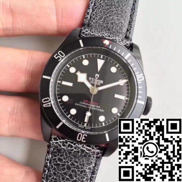 3 496 Tudor Heritage Black Bay M79230DK-0004 ZF Factory 1:1 Best Edition Swiss ETA2824-2 Gray Distressed Leather Strap