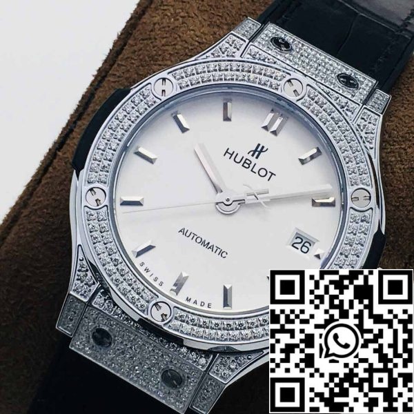 4 52 ea9efa53 1727 4a99 b9d0 f3c67d50d3a8 Hublot Classic Fusion 565.NX.1171.LR.1704 38MM 1:1 Best Edition HB Gyári fekete számlap