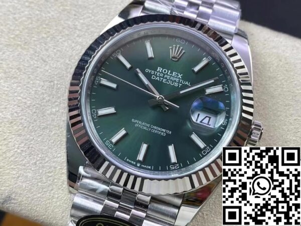 4 66 db033331 8410 4e81 9b12 f48530ac8e29 Rolex Datejust M126334-0027 41mm Cinturino Jubilee Pulito Quadrante Verde Menta di Fabbrica