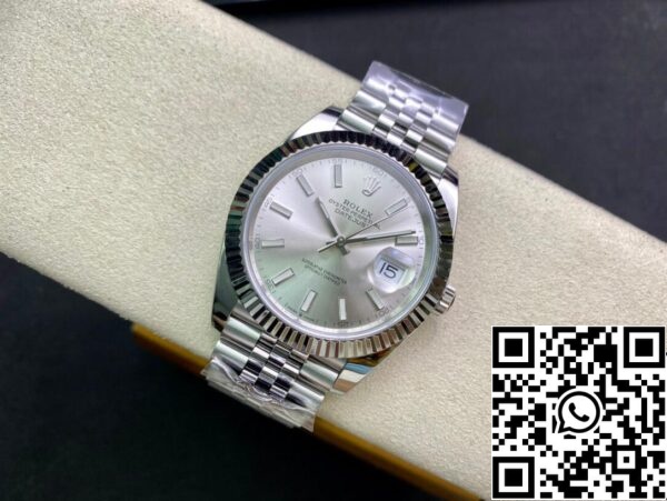 5 31 fabfad8d fdae 413d b9ae 95a104f72893 Rolex Datejust M126334-0004 41mm jubileumi szíjjal Tiszta gyári fehér számlap