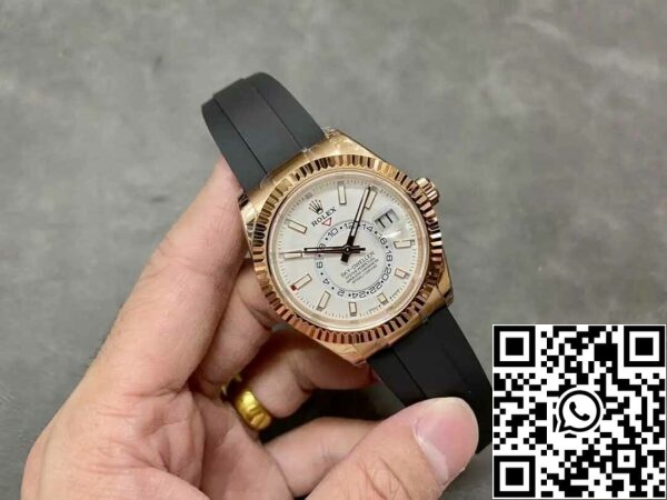 5 37 f7c5c1b6 d3cc 4b43 8a57 2943d72dd153 Rolex Sky Dweller M326235-0004 1:1 Best Edition Noob Factory Rubber Strap