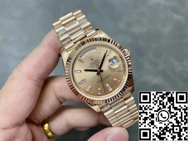 5 59 ee4b1671 0482 45f7 bf6f ad8977b422e1 Rolex Day Date M228235-0004 1:1 Best Edition GM Factory Gold Dial V2 Diamond Dial