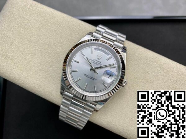 5 5 2a80bd1a 40b2 409b bf37 204b6b4eee74 Rolex Day Date 40MM 1:1 Най-добро издание EW Фабрика сребърен циферблат