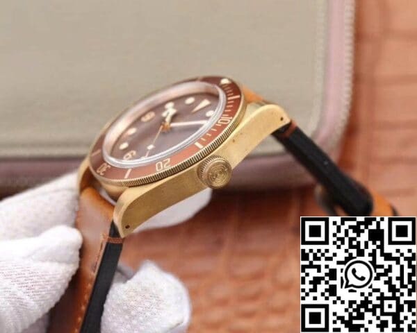 6 1 5fcc3309 eb35 4c2b b12d cf39d64ddeca Tudor Heritage Black Bay Bronze 79250B XF Factory 1:1 Best Edition Swiss ETA 2824 Brown Dial