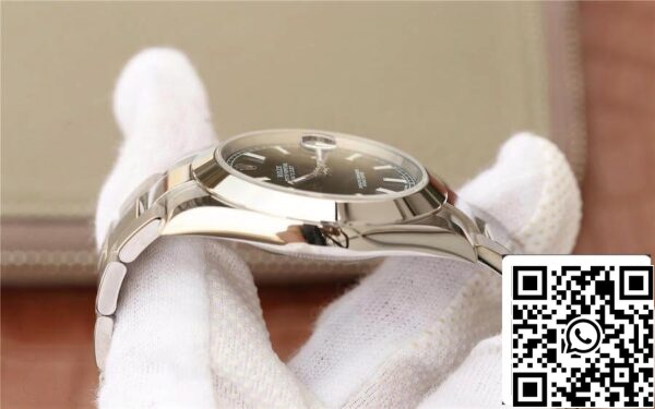 6 20 b3f19d38 83c4 4981 acff ba1b2cab868c Rolex Datejust M126300-0011 1:1 Best Edition EW Gyári fekete számlap