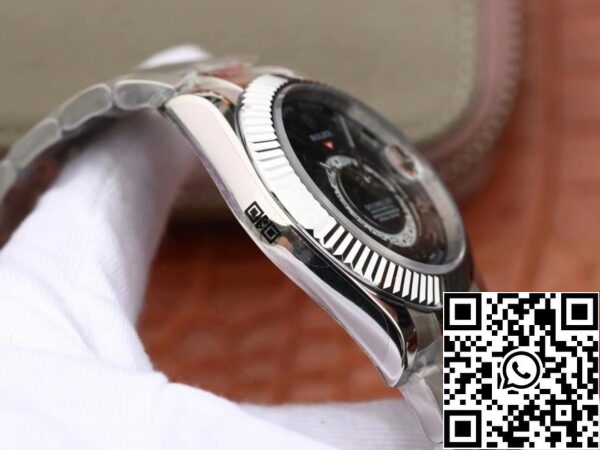 6 24 04e8974f 8d99 4a89 a8a1 99b276477e19 Rolex Sky Dweller 326939 Best 1:1 Edition Noob Factory Cadran noir et argenté