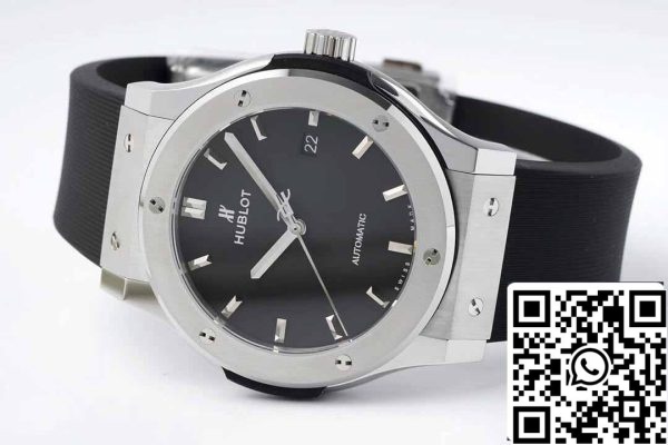 6 46 baf12696 71d3 41f9 97d2 122a78e2ba3d Hublot Classic Fusion 542.NX.1171.RX 42MM 1:1 Best Edition HB Factory Cadran noir