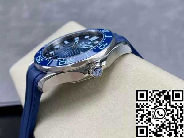 7 18 a6129886 1cdc 496c 99cc da36b65ae41b Omega Seamaster Diver 300M 210.32.42.20.03.002 Sommer Blau 1:1 Best Edition VS Factory Kautschukarmband