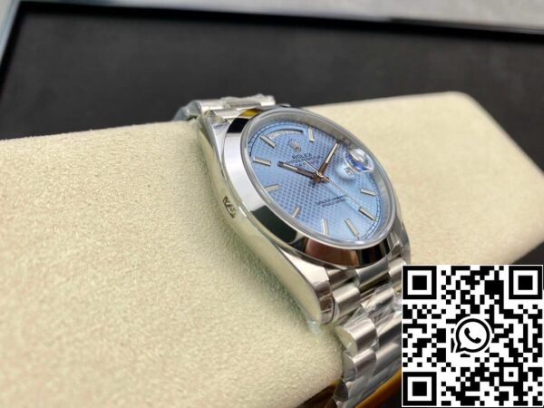 7 25 b1a2cbe5 4f2f 439a a308 222777b9b8f8 Rolex Day Date M228206-0004 1:1 Best Edition EW Factory Light Blue Dial