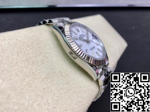 7 28 3dd47f71 afea 49fe 8486 2f62f8f4ddbf Rolex Datejust M126334-0010 41mm jubileumi szíjjal Tiszta gyári fehér számlap