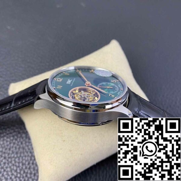 7 55 8a27036b 782d 481f a6ff 3107cf577bd8 IWC Portuguese Tourbillon 1:1 Best Edition ZF Factory zöld számlapja