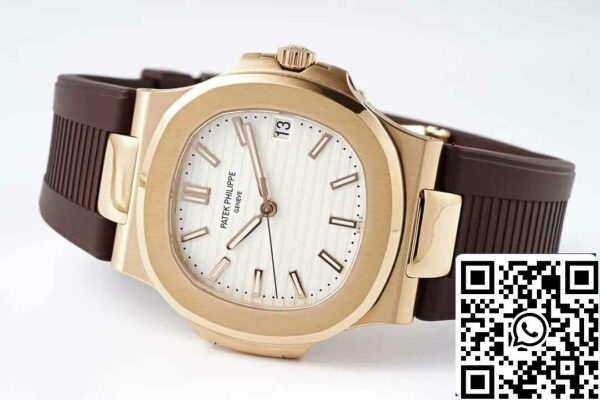 8 15 96dfdd9e 348f 4198 8e60 aaa50b0c5a05 Patek Philippe Nautilus 5711 1:1 Best Edition PPF Factory Cinturino in gomma marrone