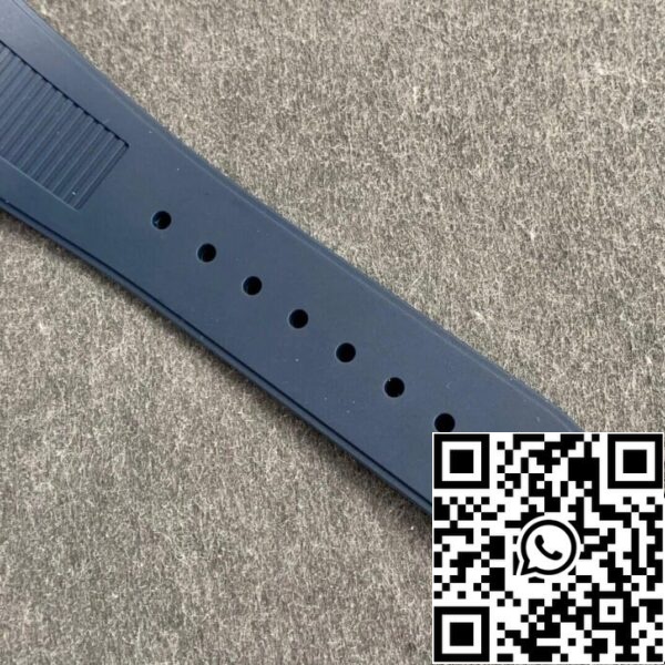 8 16 a065e12d d493 47e2 a4bb d0eae217ff22 Patek Philippe Nautilus 5726 1:1 Best Edition GR Factory V2 Blue Rubber Strap