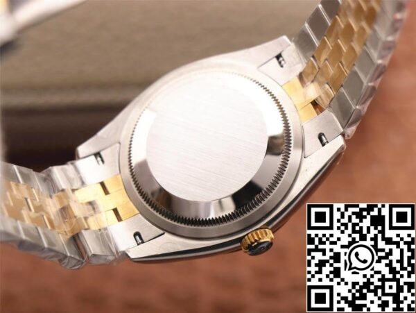 8 17 f660076b 2069 4f1d ab20 afc06712e1e7 Rolex Datejust 126233 1:1 Best Edition EW Factory Guld Urtavla