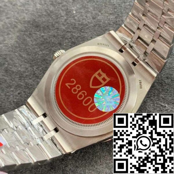 9 10 904ca9a8 f85d 465a 9862 a00224cea256 Replica Tudor Royal M28600-0003 Day Date V7 Factory Quadrante Nero