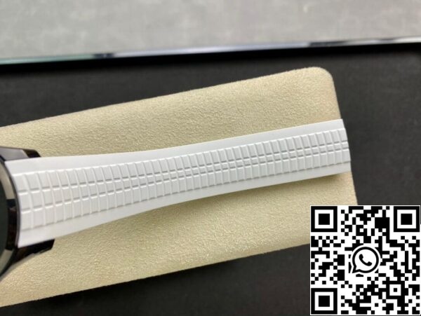 9 65 ae833956 de8b 4c43 984f 5463ae9f05a1 Patek Philippe Aquanaut PP5167 1:1 Best Edition ZF Factory DLC White Strap