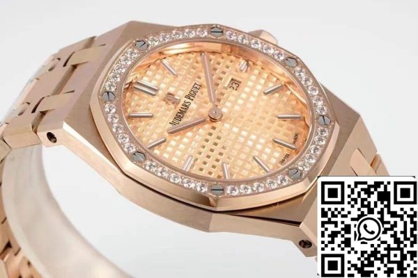 Audemars Piguet Royal Oak Quartz 33MM 67651OR ZZ 1261OR 03 1 1 Best Edition ZF Factory Gold Dial EU kellokauppa 5817 Audemars Piguet Royal Oak Quartz 33MM 67651OR.ZZ.1261OR.03 1:1 Best Edition ZF Factory Gold Dial