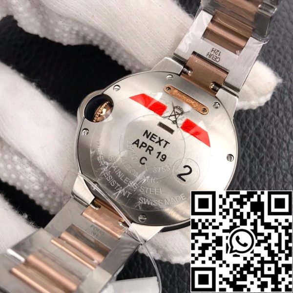 Ballon Bleu De Cartier 28MM 1 1 Най-доброто издание V6 Фабрика V8 сребърен циферблат златна каишка САЩ реплика часовник 271 Ballon Bleu De Cartier 28MM 1: 1 Най-доброто издание V6 Фабрика V8 сребърен циферблат златна каишка