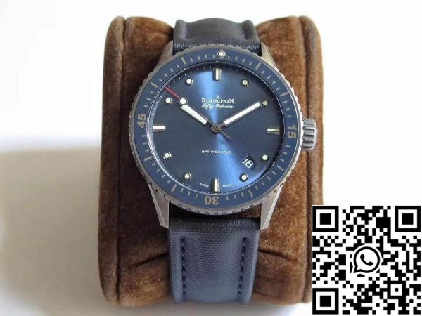 Blancpain Fifty Fathoms Bathyscaphe 5000 0240 O52A ZF Factory Miesten kellot 1 1 Best Edition Sveitsin ETA1315 Blue Sunburst Dial US Replica Watch 32 Blancpain Fifty Fathoms Bathyscaphe 5000-0240-O52A ZF Factory Miesten kellot 1:1 Best Edition Sveitsin ETA1315 Blue Sunburst Dial