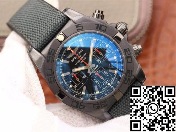 Breitling Chronomat MB0111C3 BE35 153S M GF Factory 1 1 Best Edition Sveitsin ETA7750 Yhdysvaltain Replica katsella 8832 Breitling Chronomat MB0111C3/BE35/153S.M GF Factory 1:1 Best Edition Sveitsin ETA7750