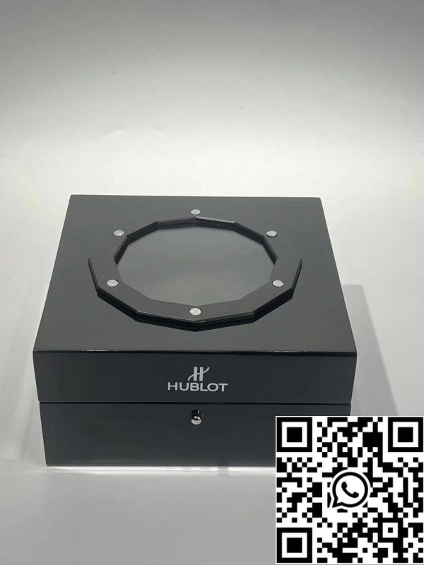 Hublot Watch Box as Original Best version in the market US Replica Watch 7506 Hublot Watch Box as Original - Best version in the market