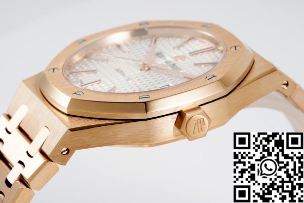 i1657198930 3794 6 Audemars Piguet Royal Oak 15400ST 1:1 Best Edition ZF Factory Weißes Zifferblatt Rose Gold