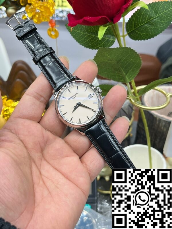 i1709302477 2844 8 91b79692 3737 401f b779 ced1401e3ace Patek Philippe Calatrava 5227G Vit urtavla 1:1 Best Edition 3K Factory Svart läderrem