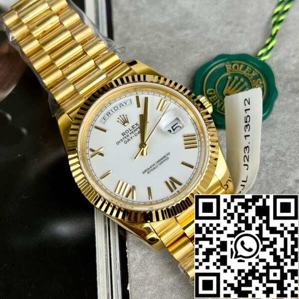 z4619455298829 828f70edc91d5dc5b6b6f625fe347f42 d531afc2 681f 4581 86b5 f2ccda75d95b Rolex Day-Date 40 228238-0042 gewikkeld 18k goud Met een gewicht van 150 gram