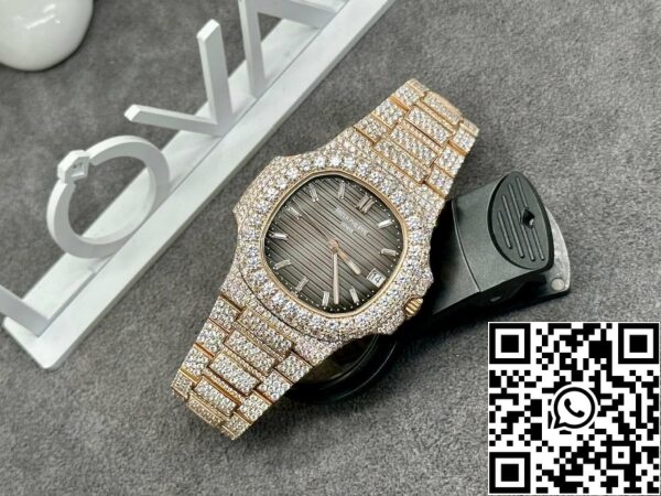 z4634291495759 1172fb2401cd2195de9885346c73e531 Patek Philippe Nautilus 5711 от фабрика 3K и поръчков моисанит