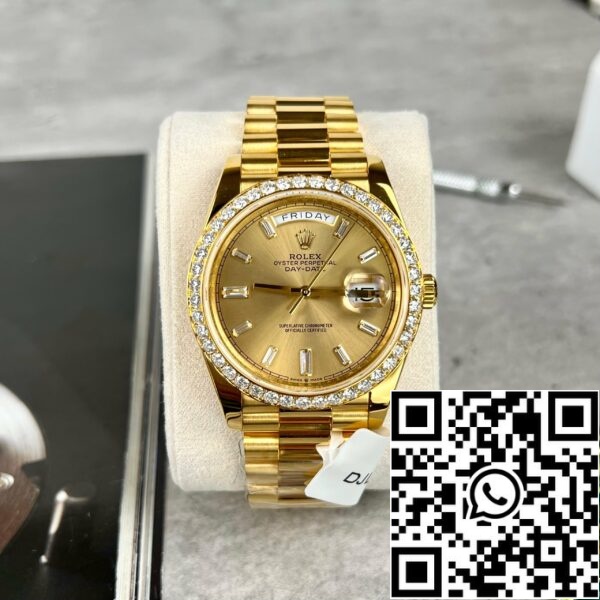 z4645732327829 ecc9e72d0382b6d64593b6bf6ba51584 744a1c5c 88f3 46e3 af5b ffeb89de64de Rolex Day-Date 40 228238 Champage dial Gold Filled 18k Moissanite Bezel