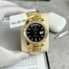 z4645734750396 3816ec63505b1182740947149962cb2e 02264516 b2ca 437d a9e4 c4ab84996a0e Rolex Day-Date 40 228398TBR envuelto oro amarillo 18k y bisel moissanite Baguette