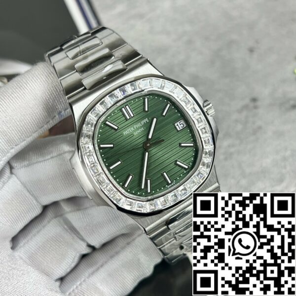 z4645735083882 fd234ccb156879480c3dcde2bfe61bbf Patek Philippe Nautilus 5711/1A-014, изработен от 3К фабрични и поръчкови моисанитови диаманти