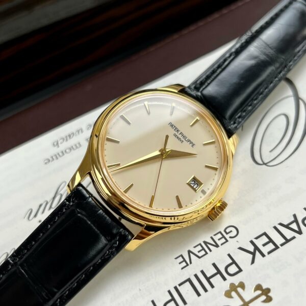 z4646361255652 1c67f1ddf78a1d7b6af6841aac982769 Patek Philippe Calatrava 5227J-001 belagd 18k gult guld 3K Factory