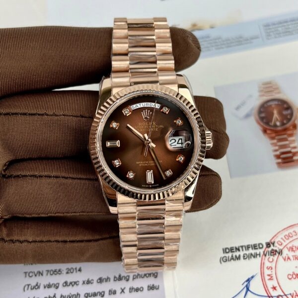 z4688016368463 c5ed08d63c33a8f2a2e29e6956fb039c 9fc4f3ed ef90 4047 a106 2ec93d519359 Rolex Day-Date 36 128235-0037 36mm 18k roségoud gecoat