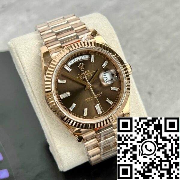 z4731050342325 fd5e8b097715eb29a139c2697f32efbd 5abe1d97 c7c9 43e1 9c62 8c170383aba4 Rolex Day-Date 40mm 228235 cadran chocolat 18k or rose 167 grammes