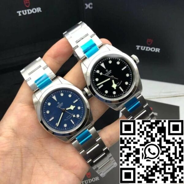 z4808154662627 675155f148e7694290fb56bf27f78a92 Tudor Heritage Black Bay M79540 Swiss Original Movement