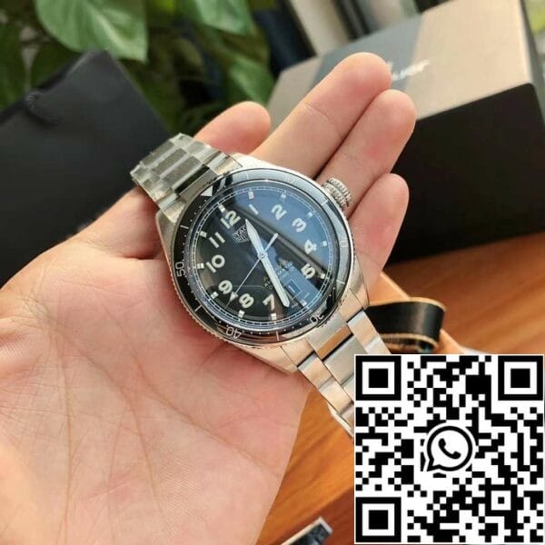 z4810959598640 be9bc52f93428742efdfe8565621c871 Tag Heuer Autavia WBE5116.EB0173 Calibre 5 Cadran bleu Mouvement suisse original