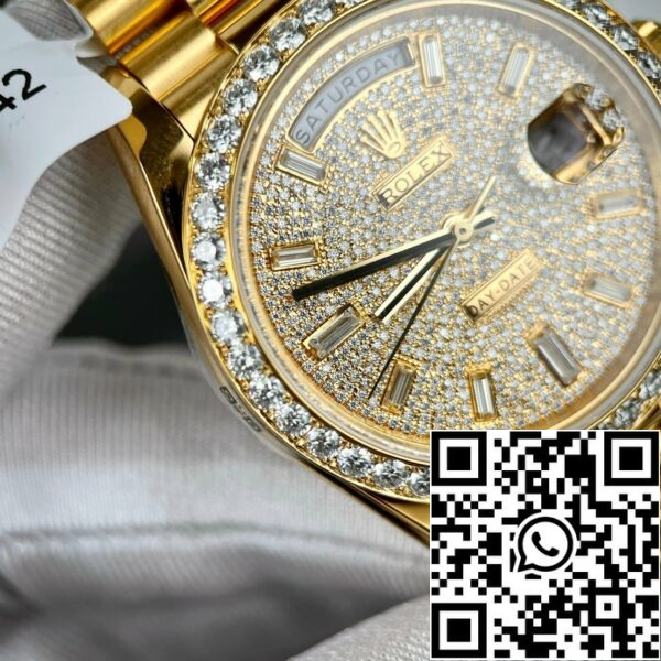 z4813438389877 c721afb7c2cc616417a856312d37dd72 5e1acd14 3e6e 4731 8ef6 38ae10eb429a Rolex Day-Date m228398tbr-0036 Watch 40mm prevlečen 18k s polno Moissanite